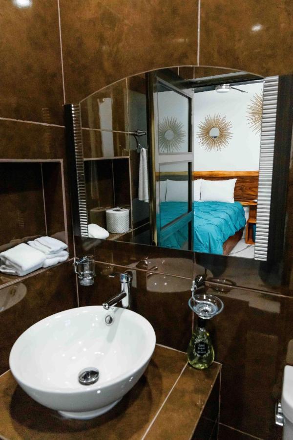 Hotel Naomi City Center Bacalar Esterno foto